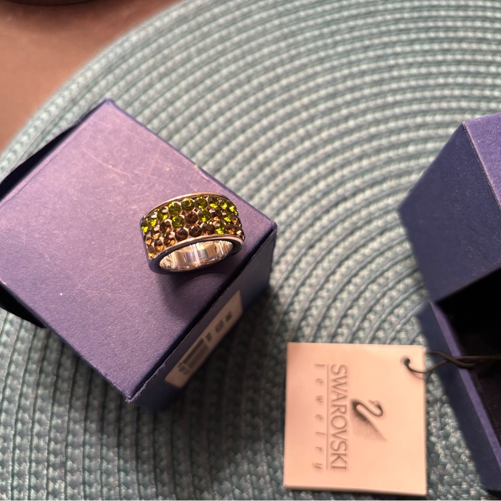 Swarovski ring Sterling Silver Size 4.5